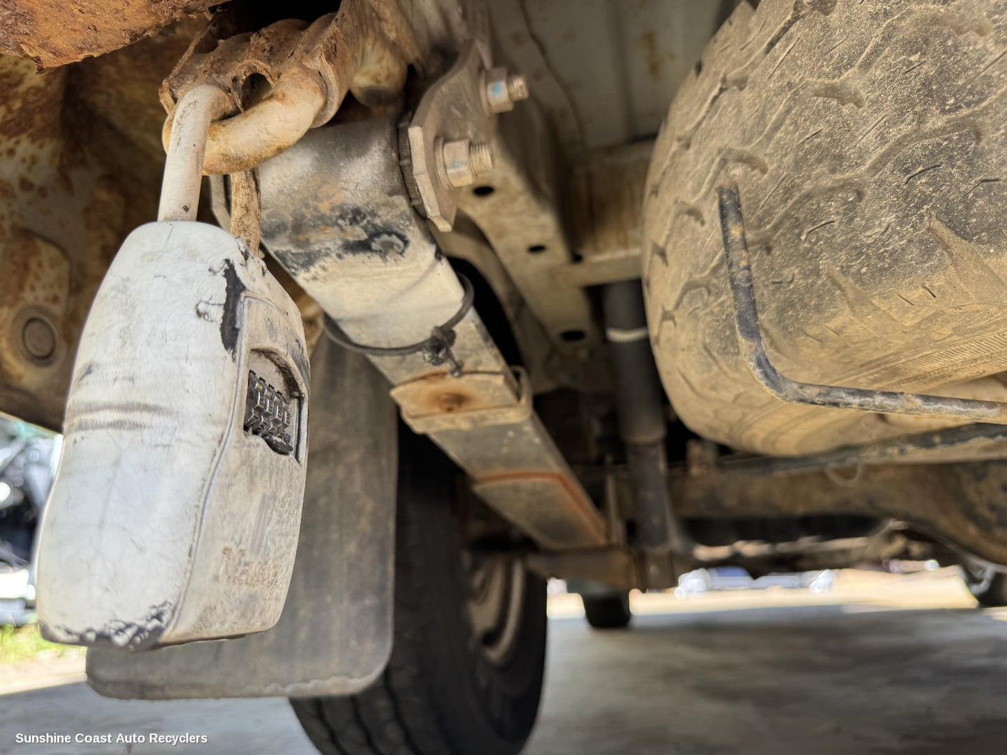 2007 Mitsubishi L300 Shock Absorber