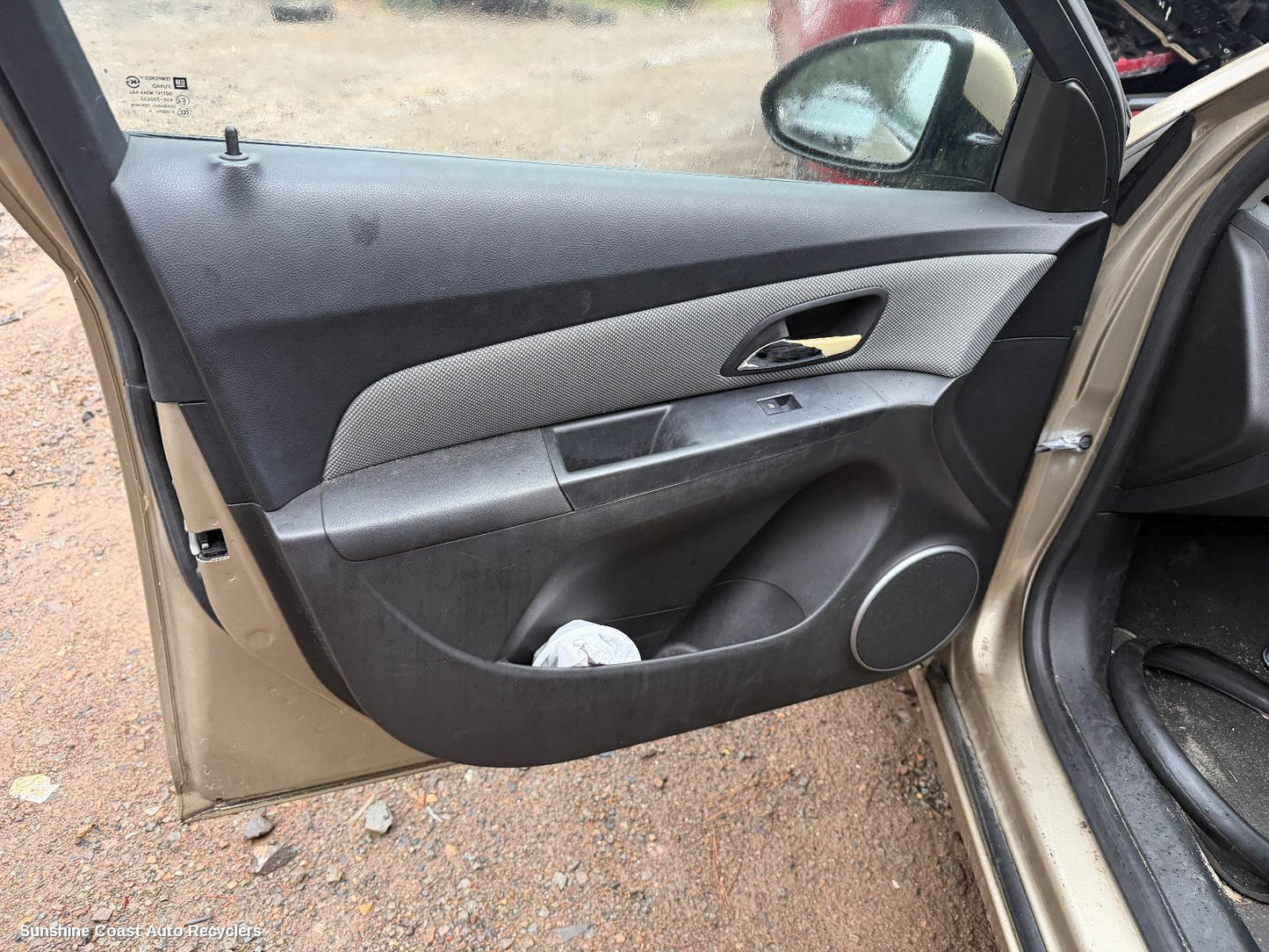 2009-2011 Holden Cruze Left Front Window Reg Motor