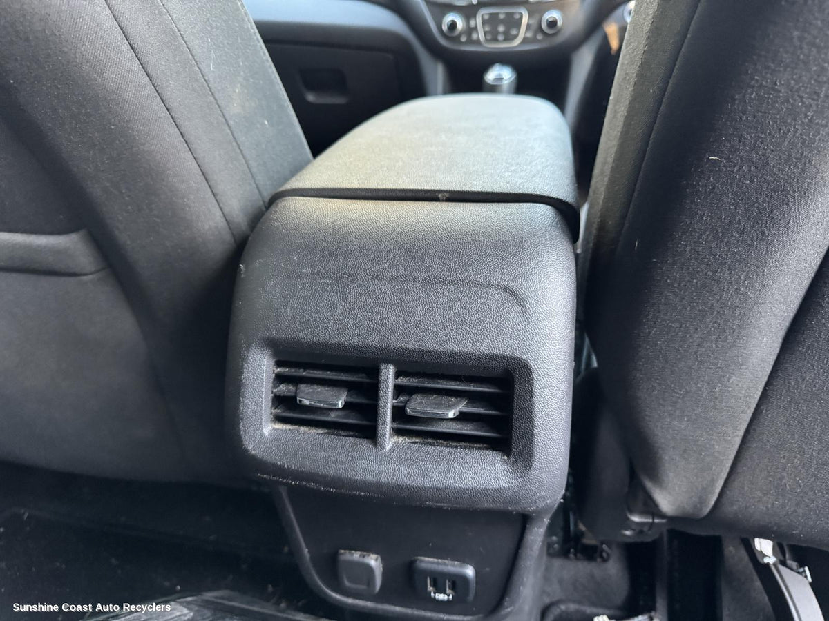 2017-2020 Holden Equinox Misc