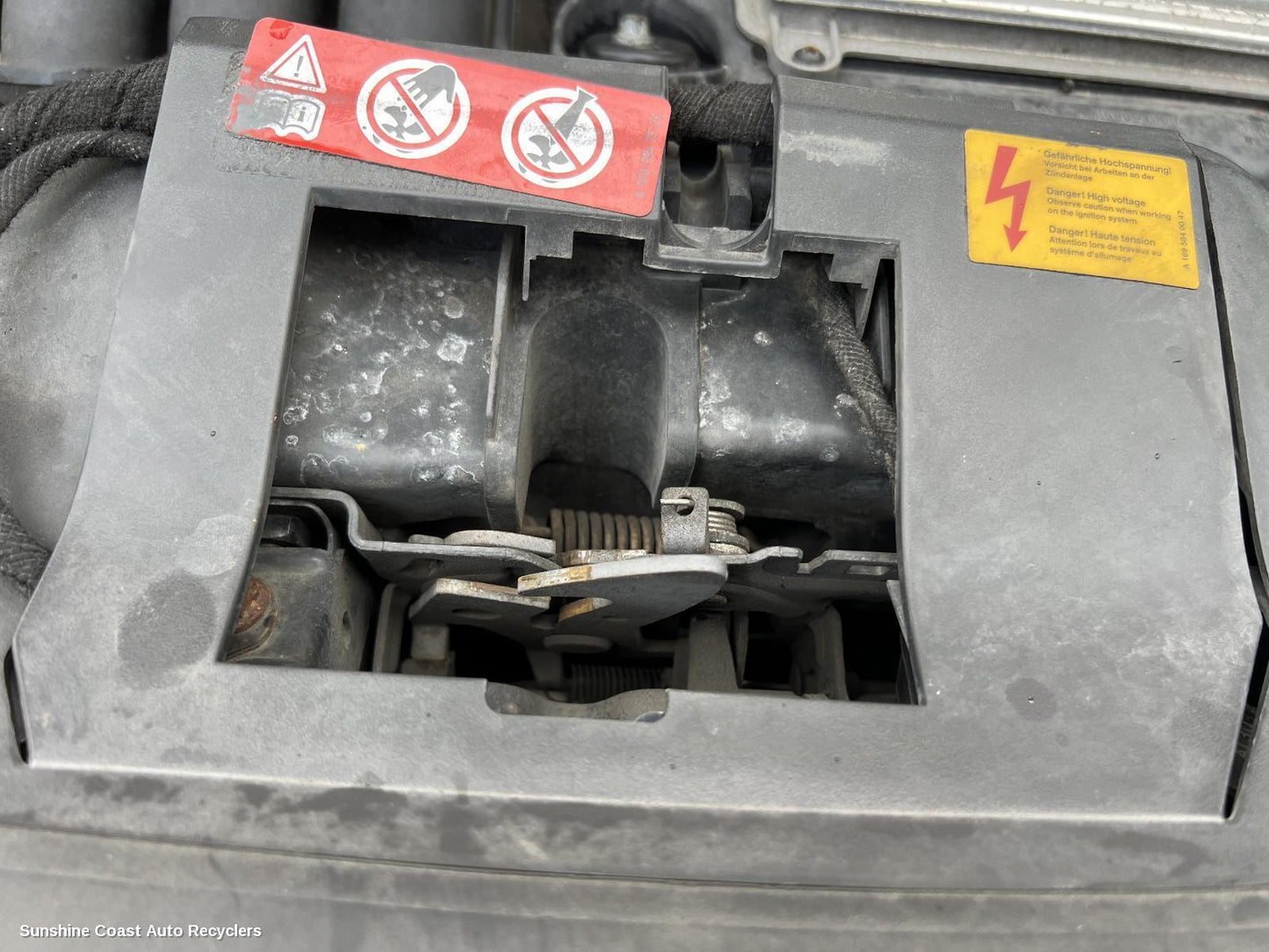 2006 Mercedes A Class Bonnet Lock Support