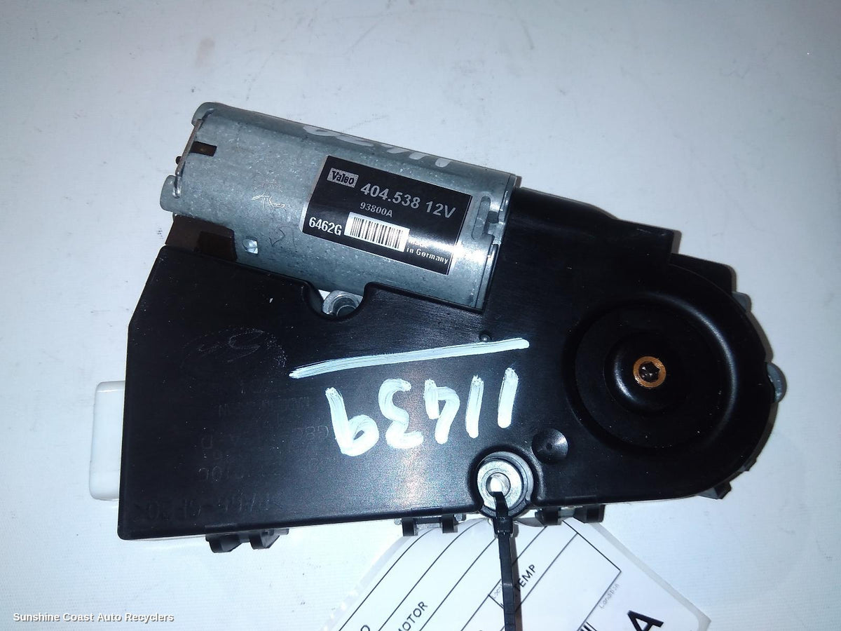 2002-2006 Mitsubishi Pajero Sunroof Motor