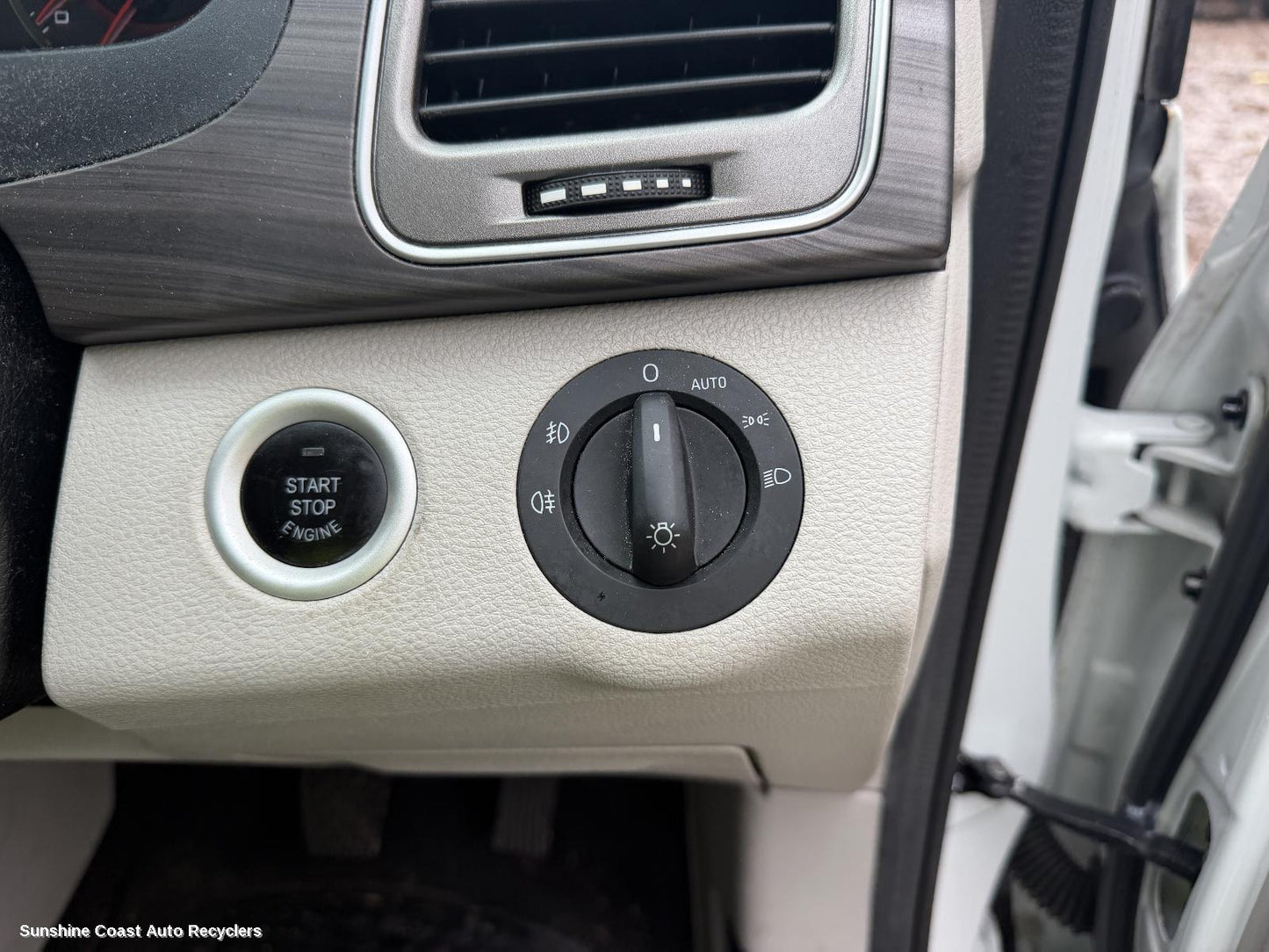 2015-2025 Ldv G10 Combination Switch