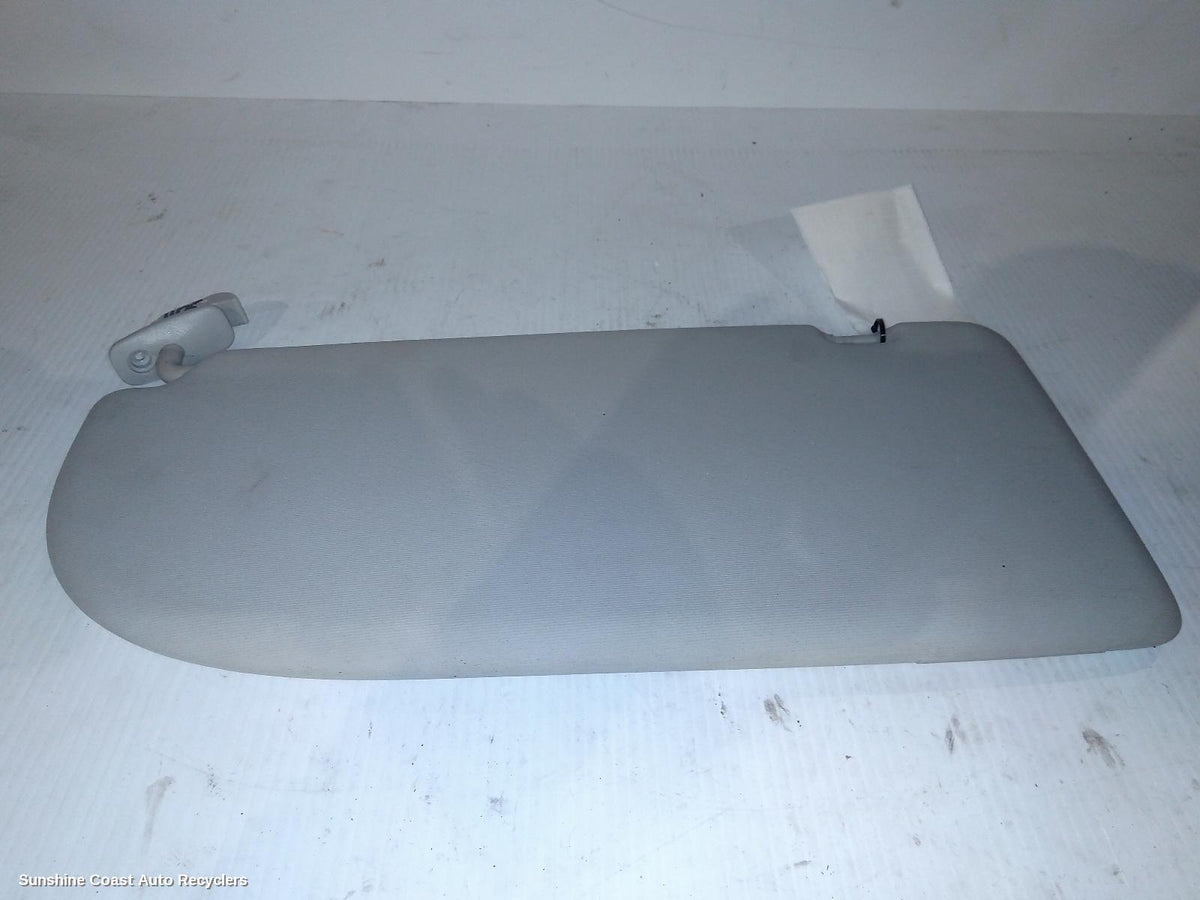2004-2010 Volkswagen Caddy Sunvisor