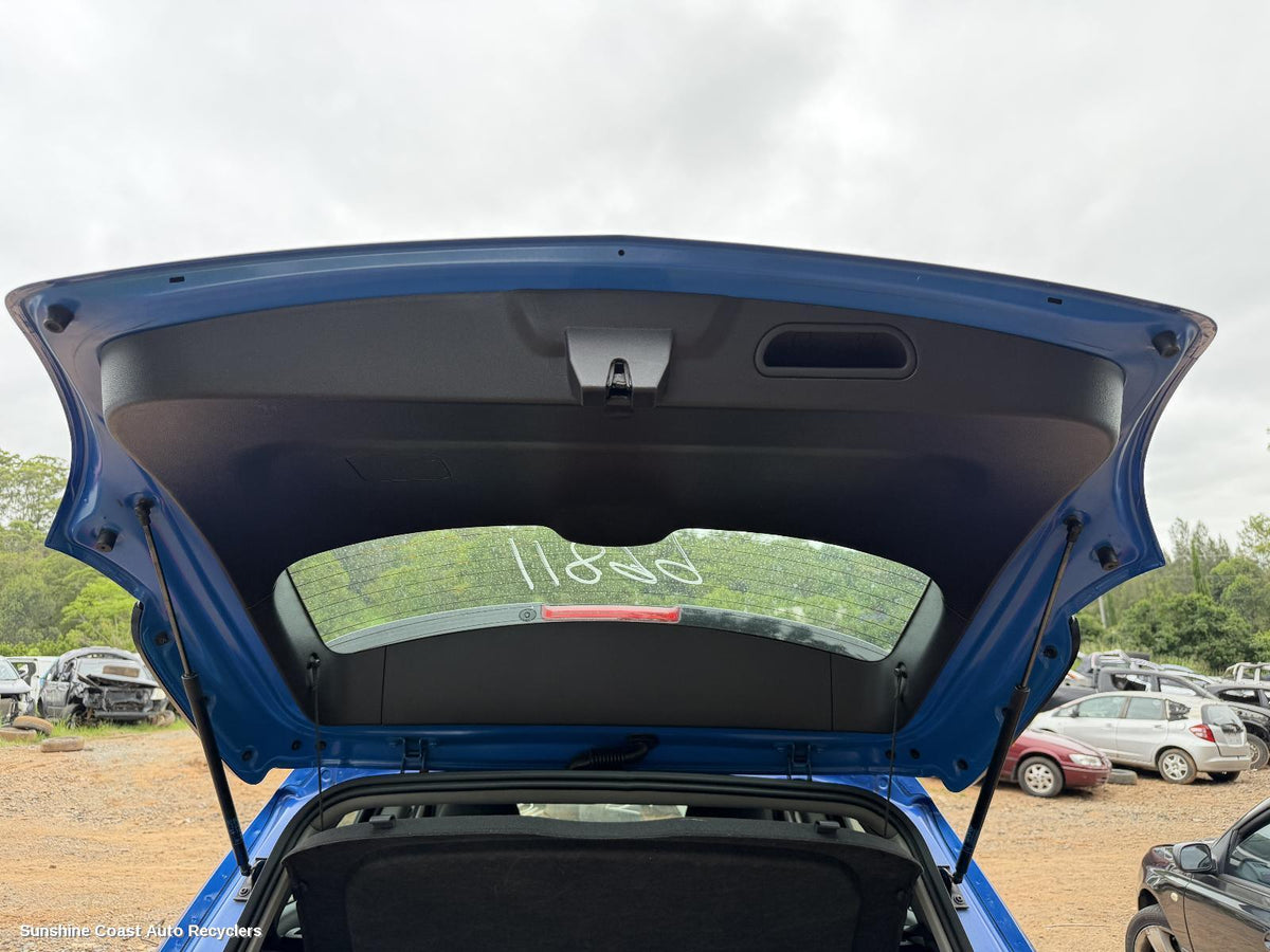 2013-2020 Holden Trax Hatch Strut