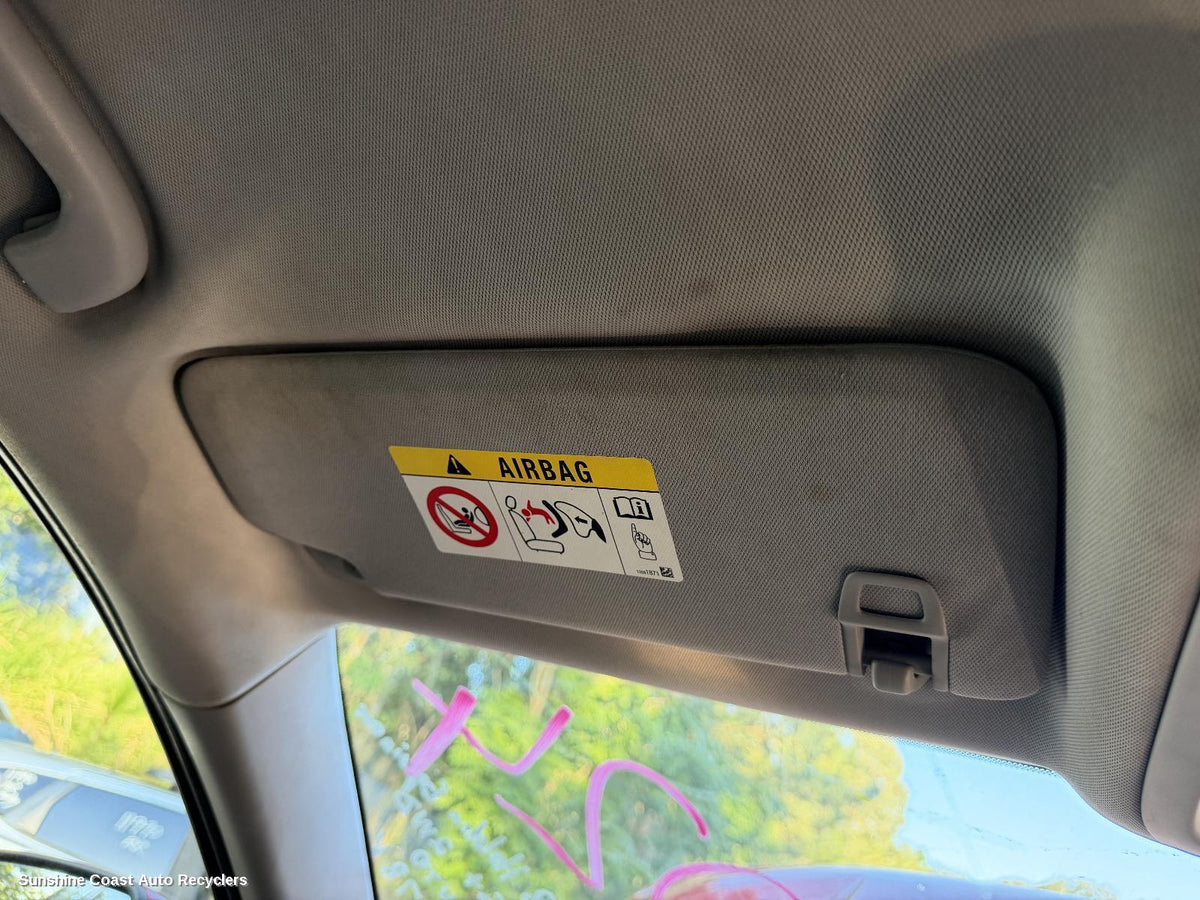 2017-2020 Holden Equinox Sunvisor