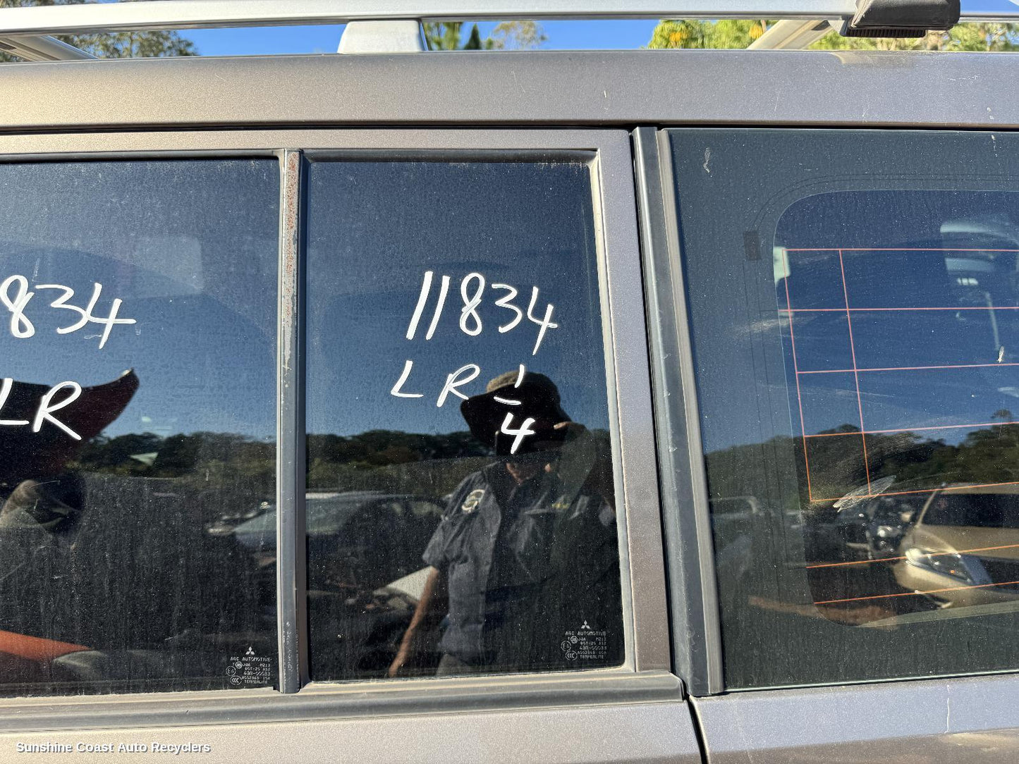 2010 Mitsubishi Pajero Left Rear 1 4 Door Glass