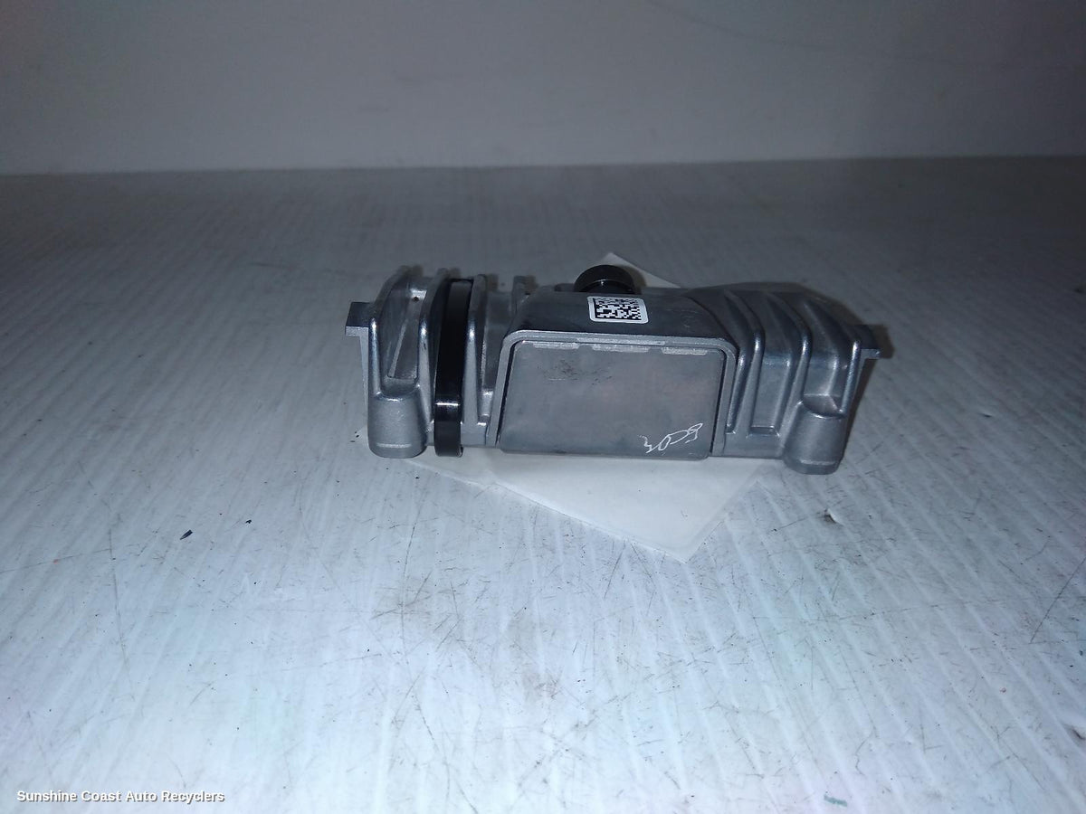 2020-2026 Kia Stonic Reverse Camera