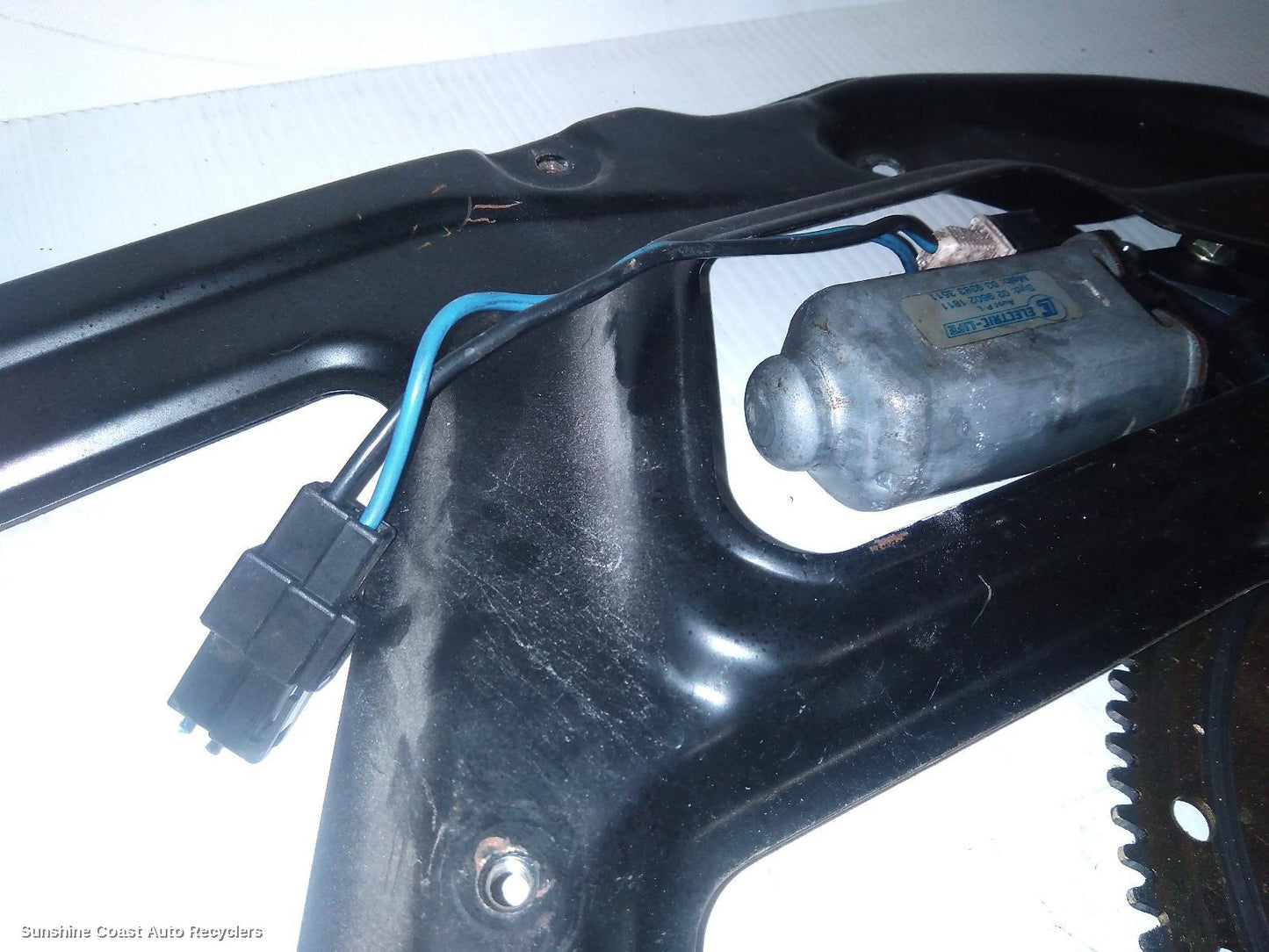 2001 Mercedes Sprinter Left Front Window Reg Motor