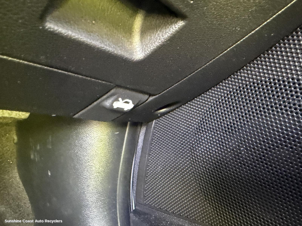 2011-2019 Hyundai Accent Bonnet Release