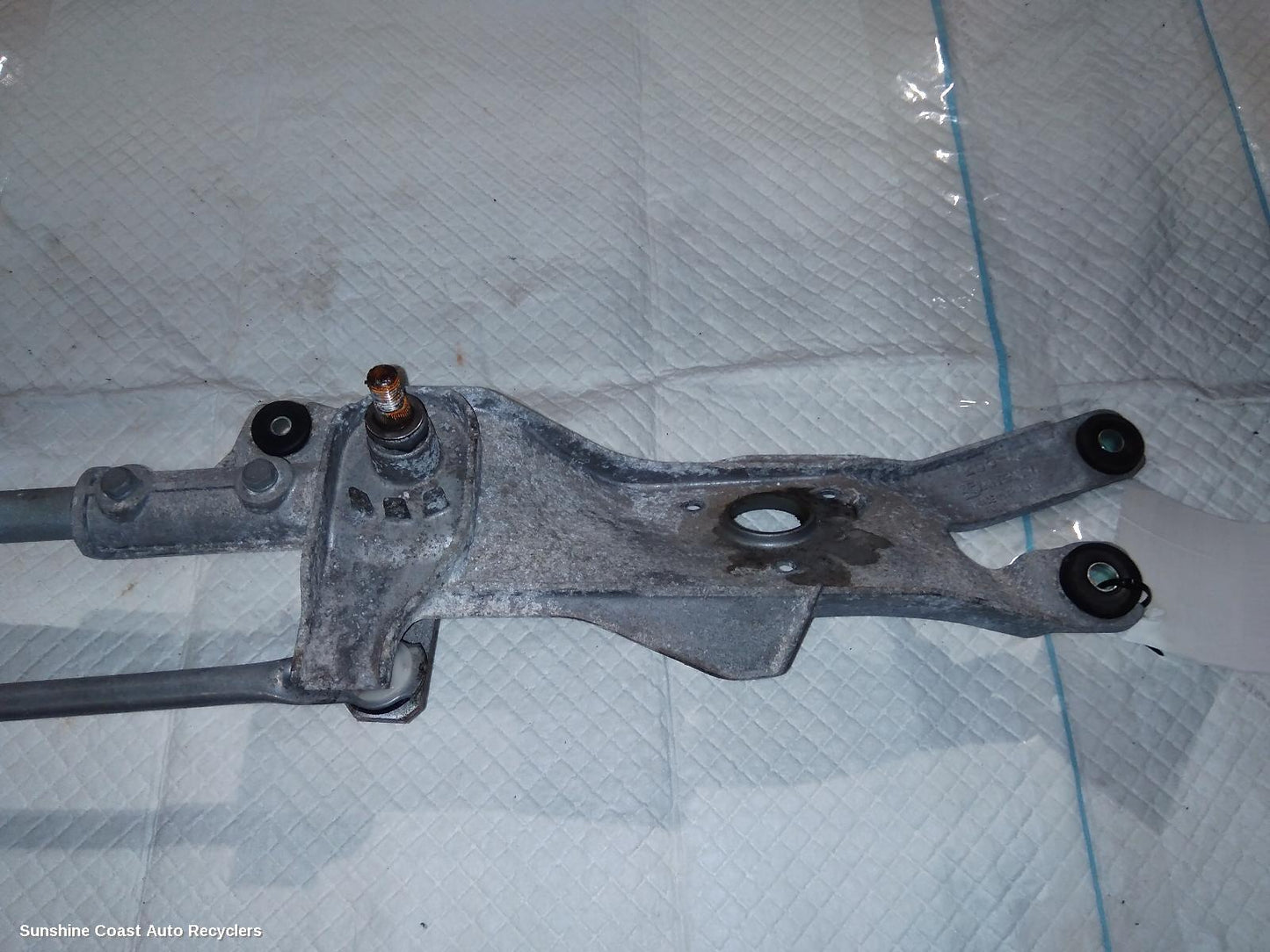 2006-2015 Mitsubishi Triton Wiper Linkage