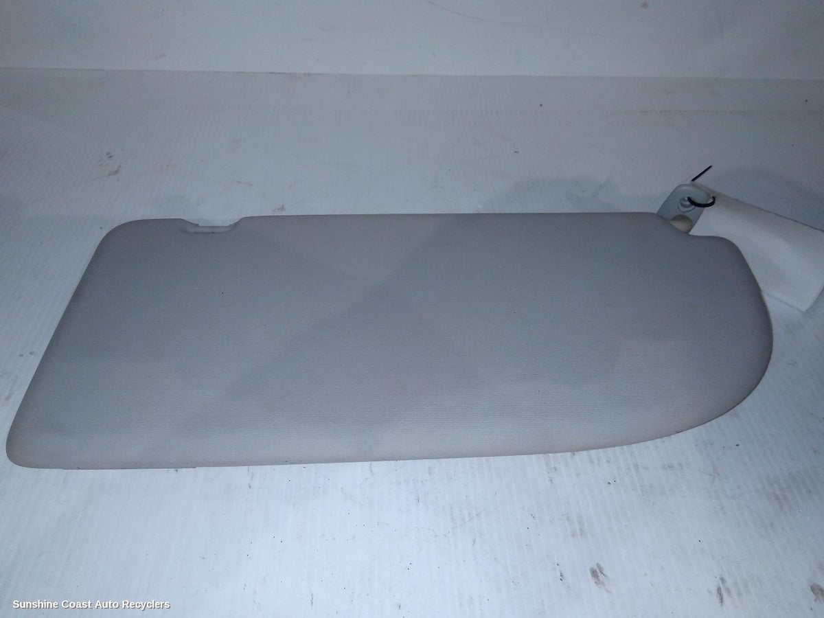 2004-2010 Volkswagen Caddy Sunvisor