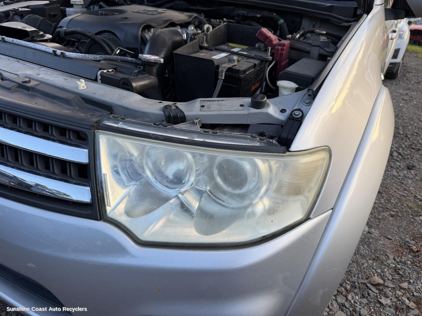 2009-2015 Mitsubishi Challenger Left Headlamp