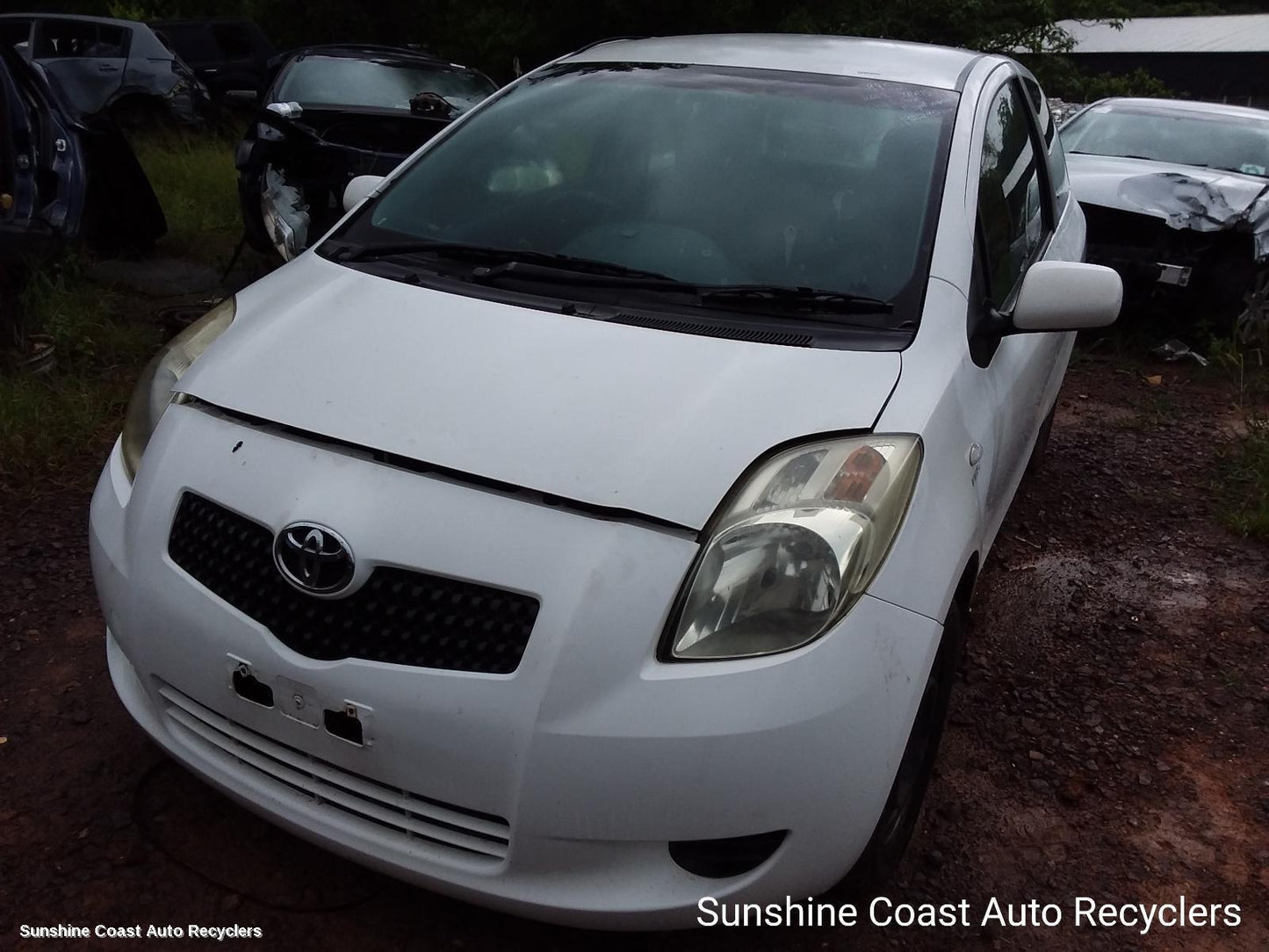 2008 Toyota Yaris Bonnet Lock Support