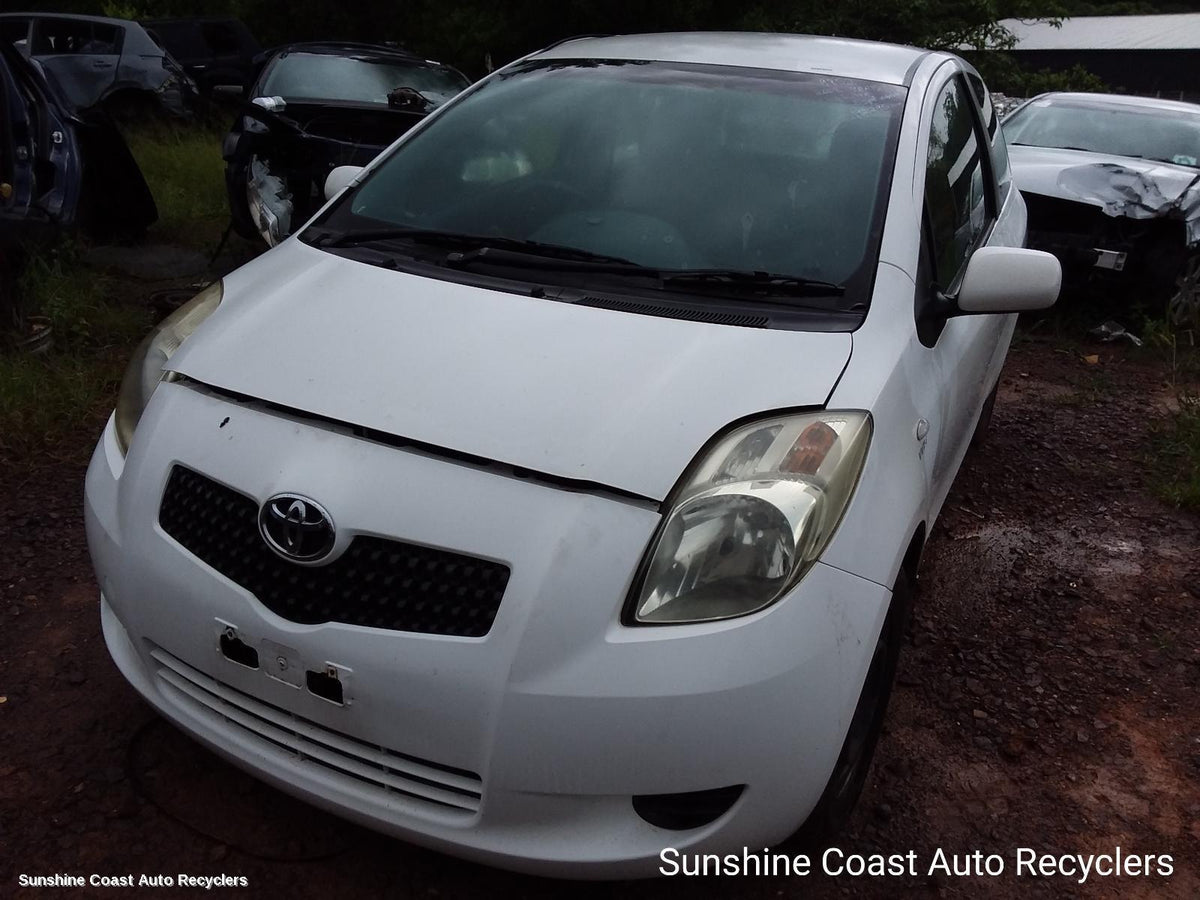 2005-2011 Toyota Yaris Bonnet Lock Support