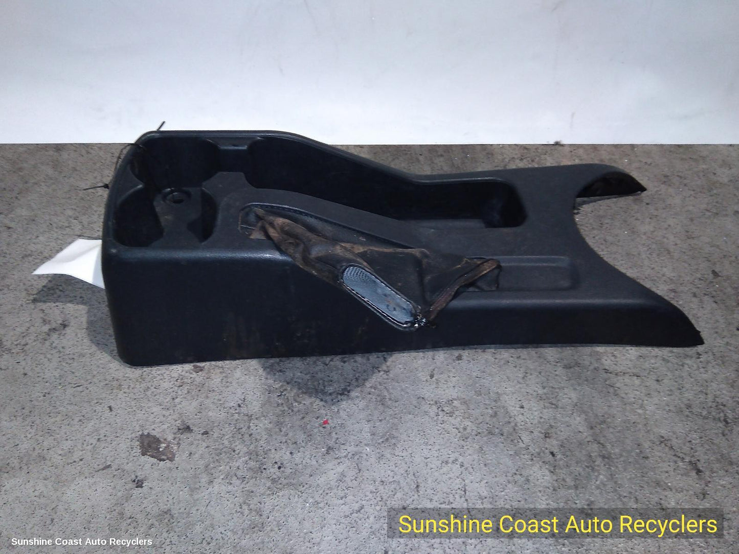2019 Toyota Hilux Console