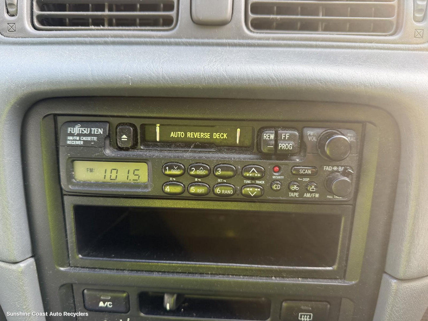 1997-2002 Toyota Camry Radio Cd Dvd Sat Tv