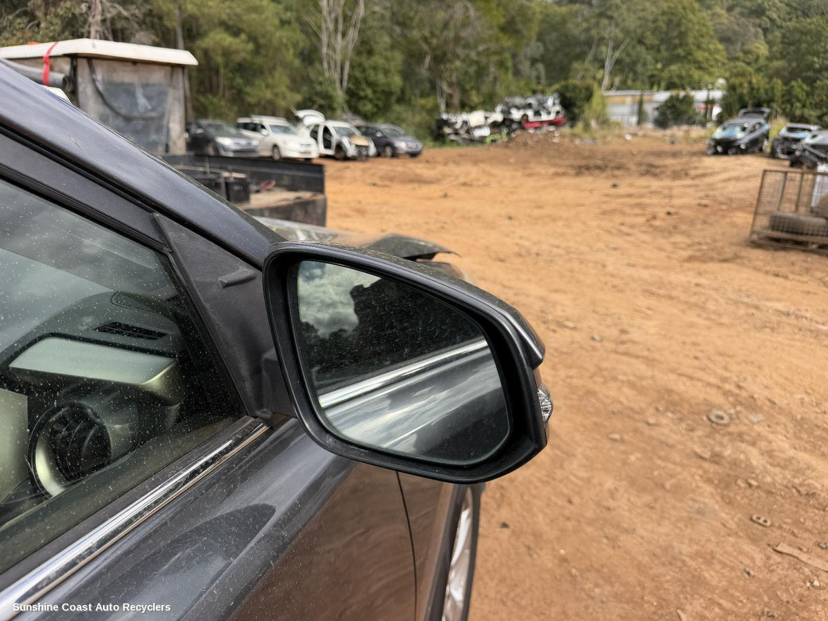 2012-2018 Toyota Rav4 Right Door Mirror