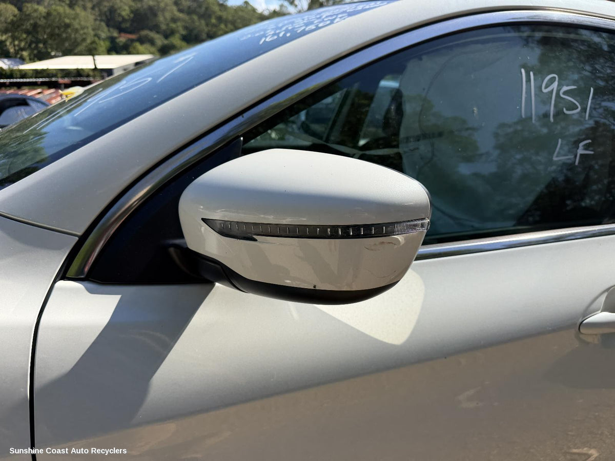 2013-2015 Nissan Qashqai Left Door Mirror