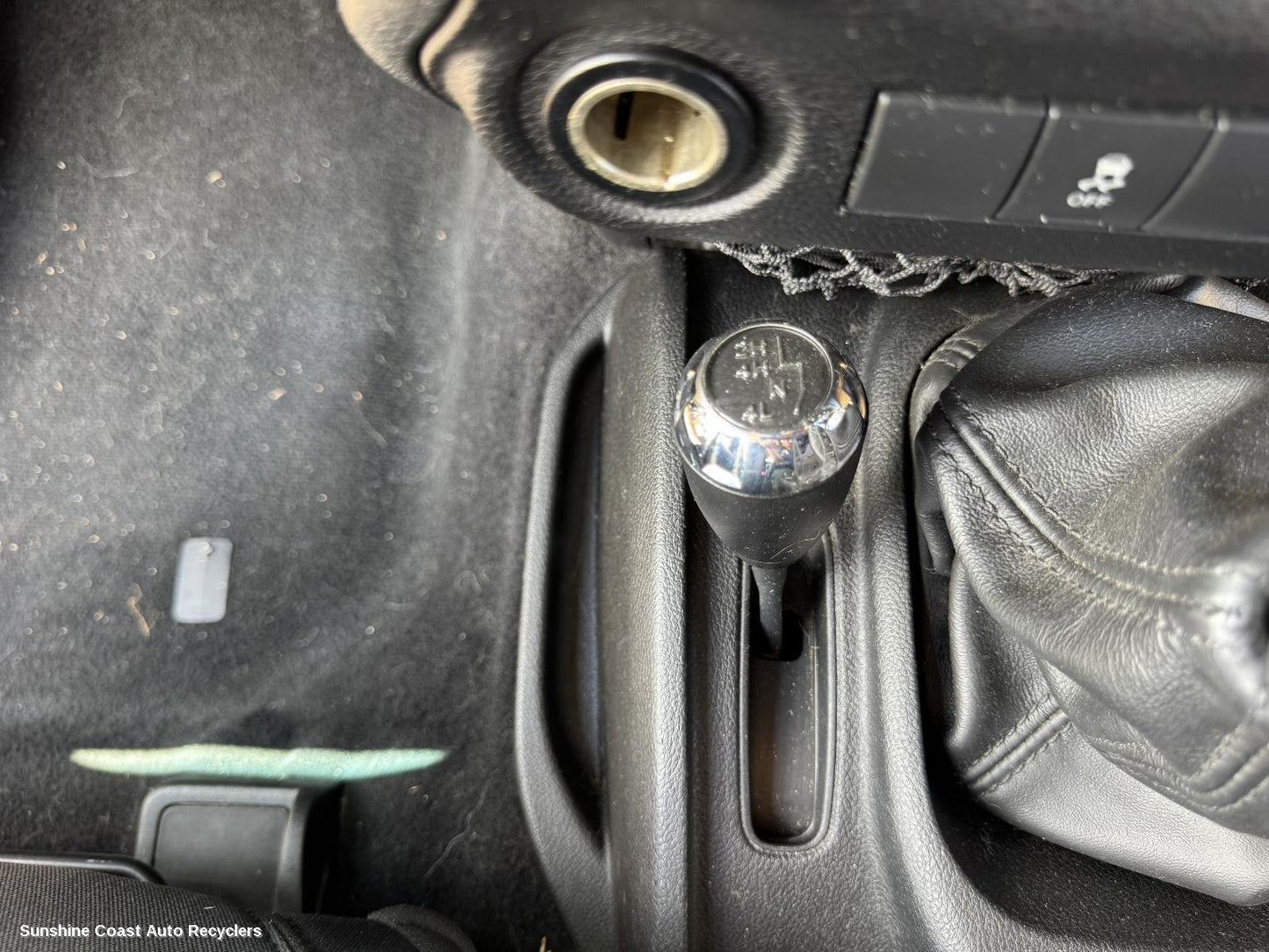 2013 Jeep Wrangler Gear Stick Shifter