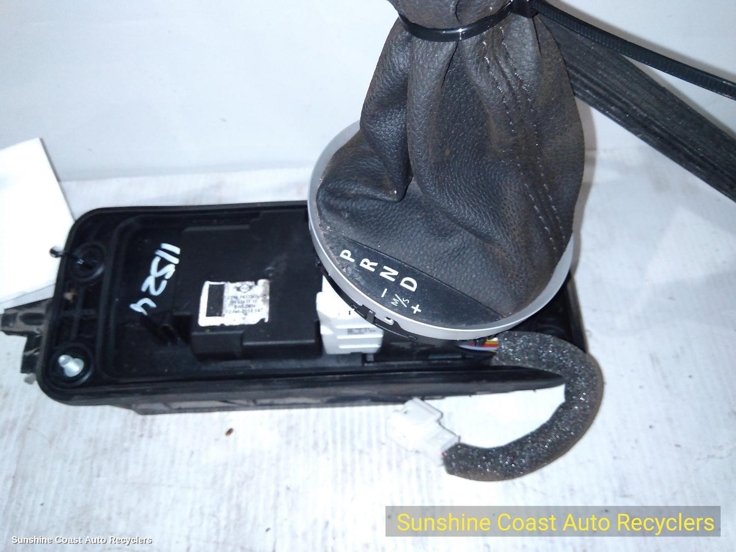 2011 Mini Cooper Gear Stick Shifter