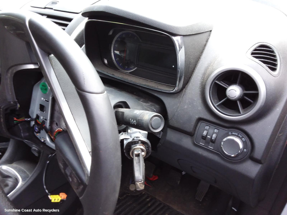 2013-2016 Holden Trax Instrument Cluster