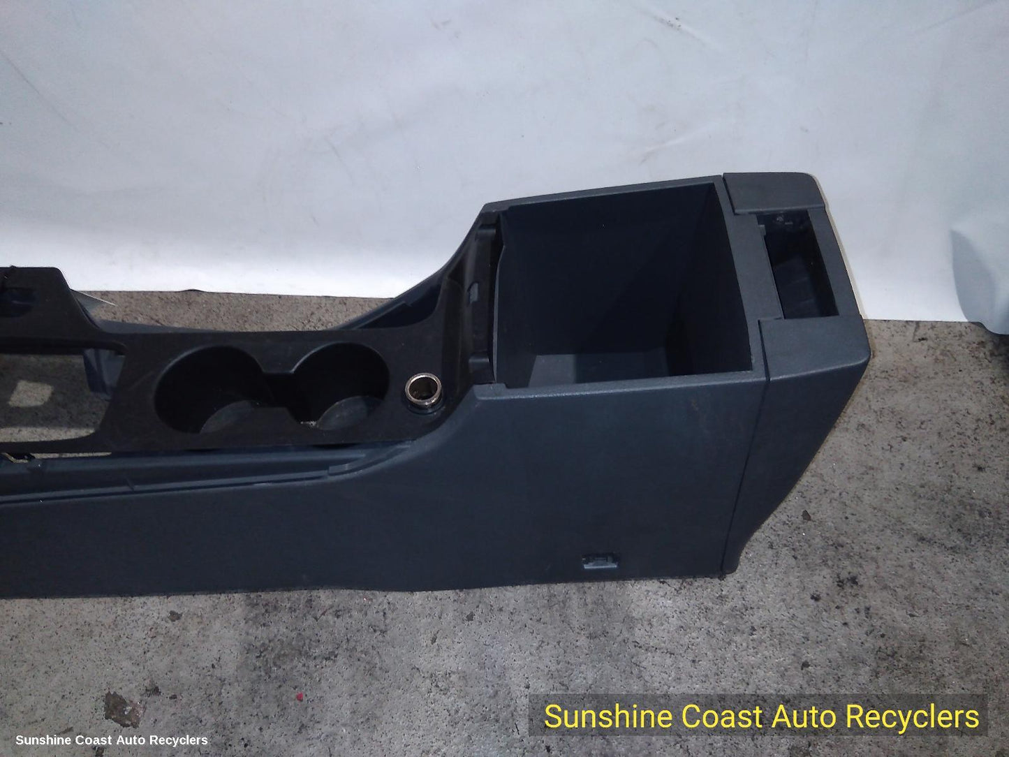 2013 Mazda Bt50 Console