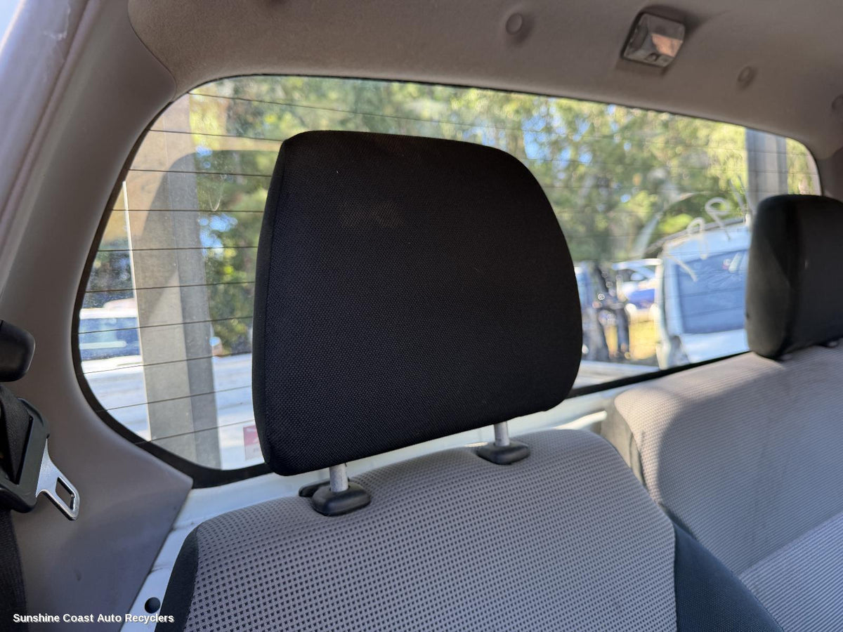 2009-2015 Mitsubishi Triton Headrest