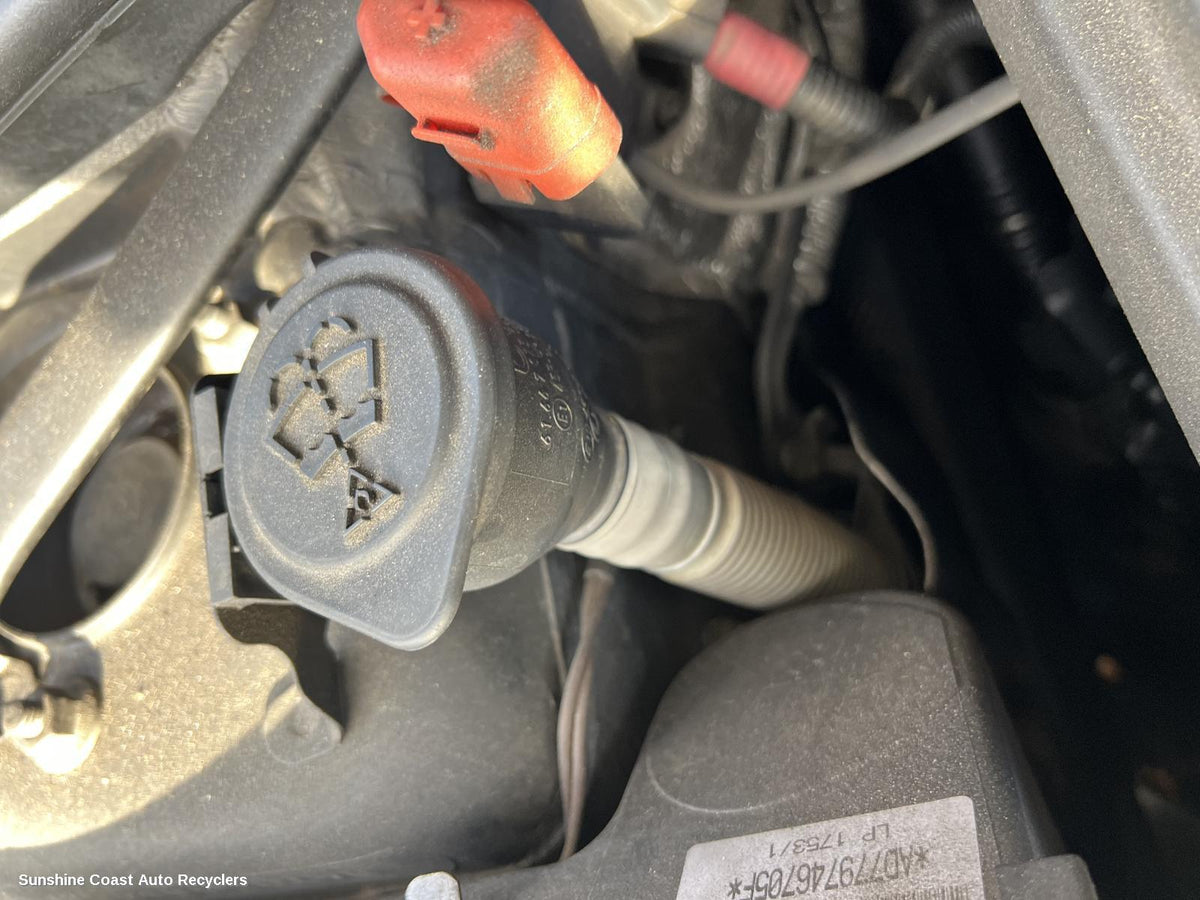 2005-2012 Bmw 3 Series Washer Bottle