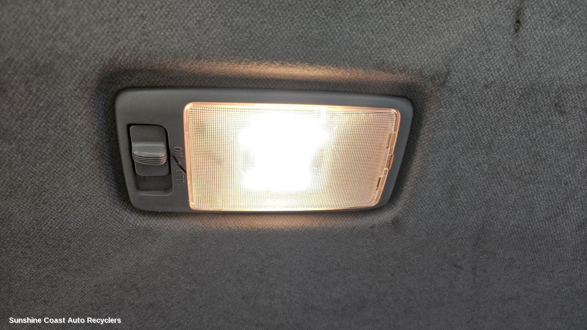 2002-2005 Subaru Impreza Courtesy Light