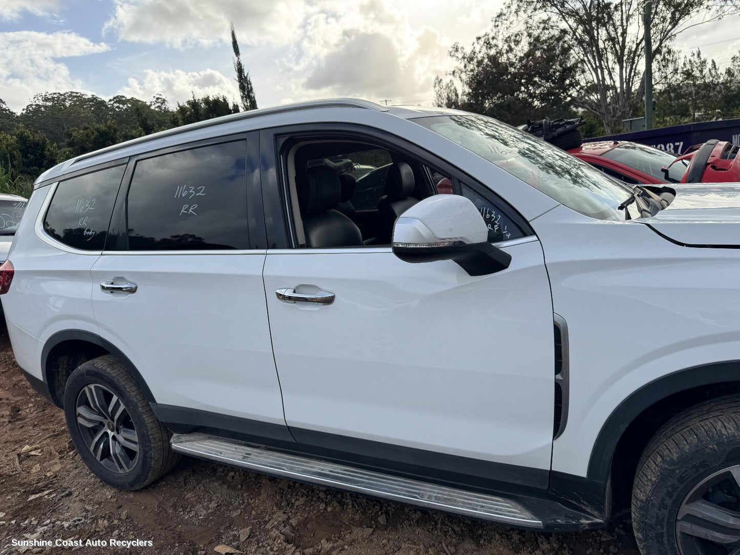 2022 Ldv D90 Right Front 1 4 Door Glass