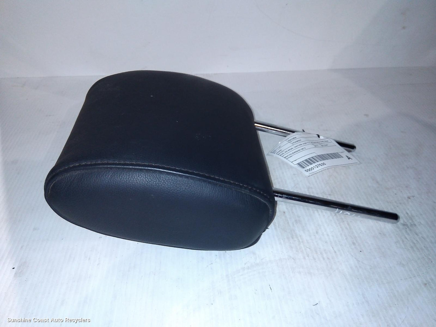 2010 Nissan Navara Headrest