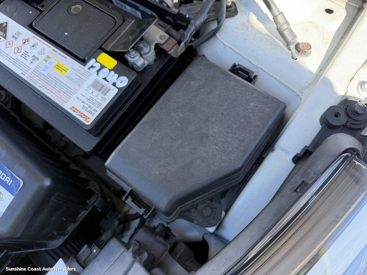 2011-2019 Hyundai Accent Fuse Box