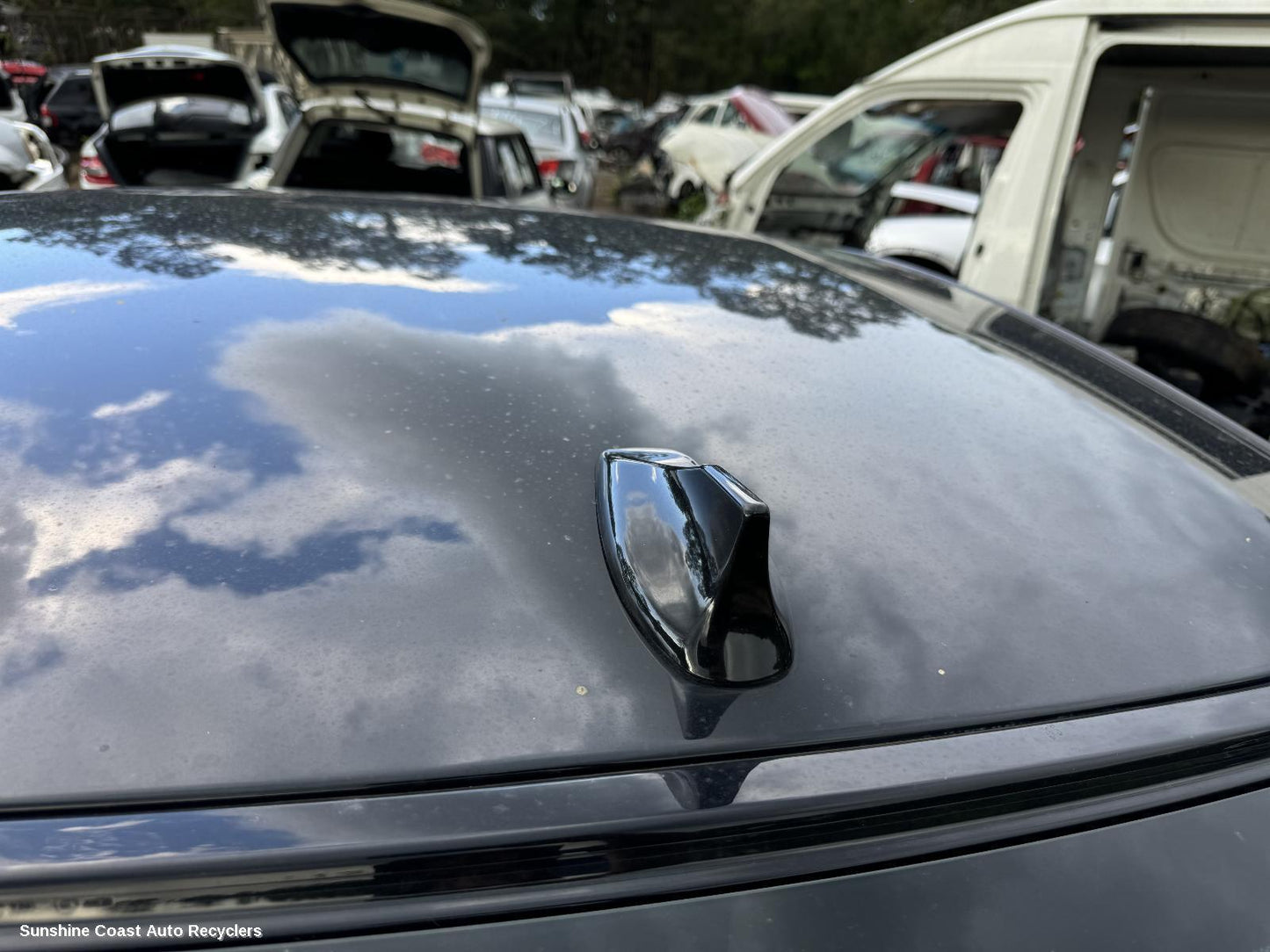 2015 Jaguar Xe Antenna