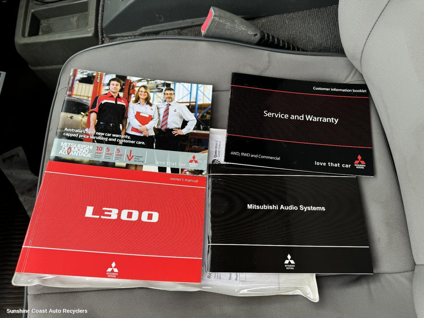 2012 Mitsubishi L300 Owners Handbook