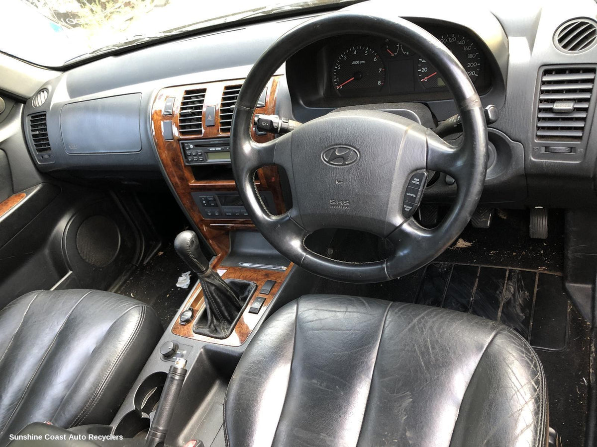 2001-2007 Hyundai Terracan Seatbelt Stalk