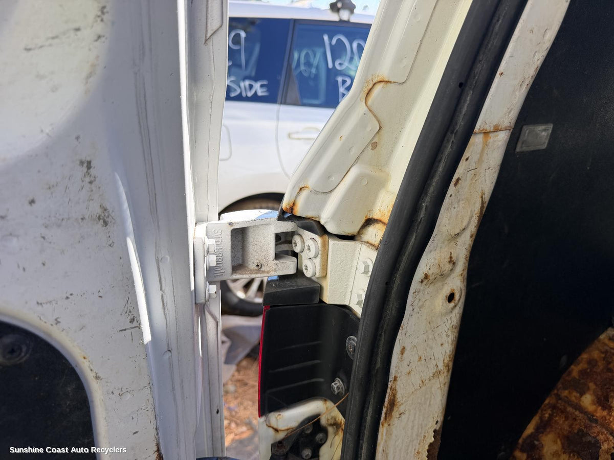 2015-2025 Ldv G10 Bootlid Tgate Hinge