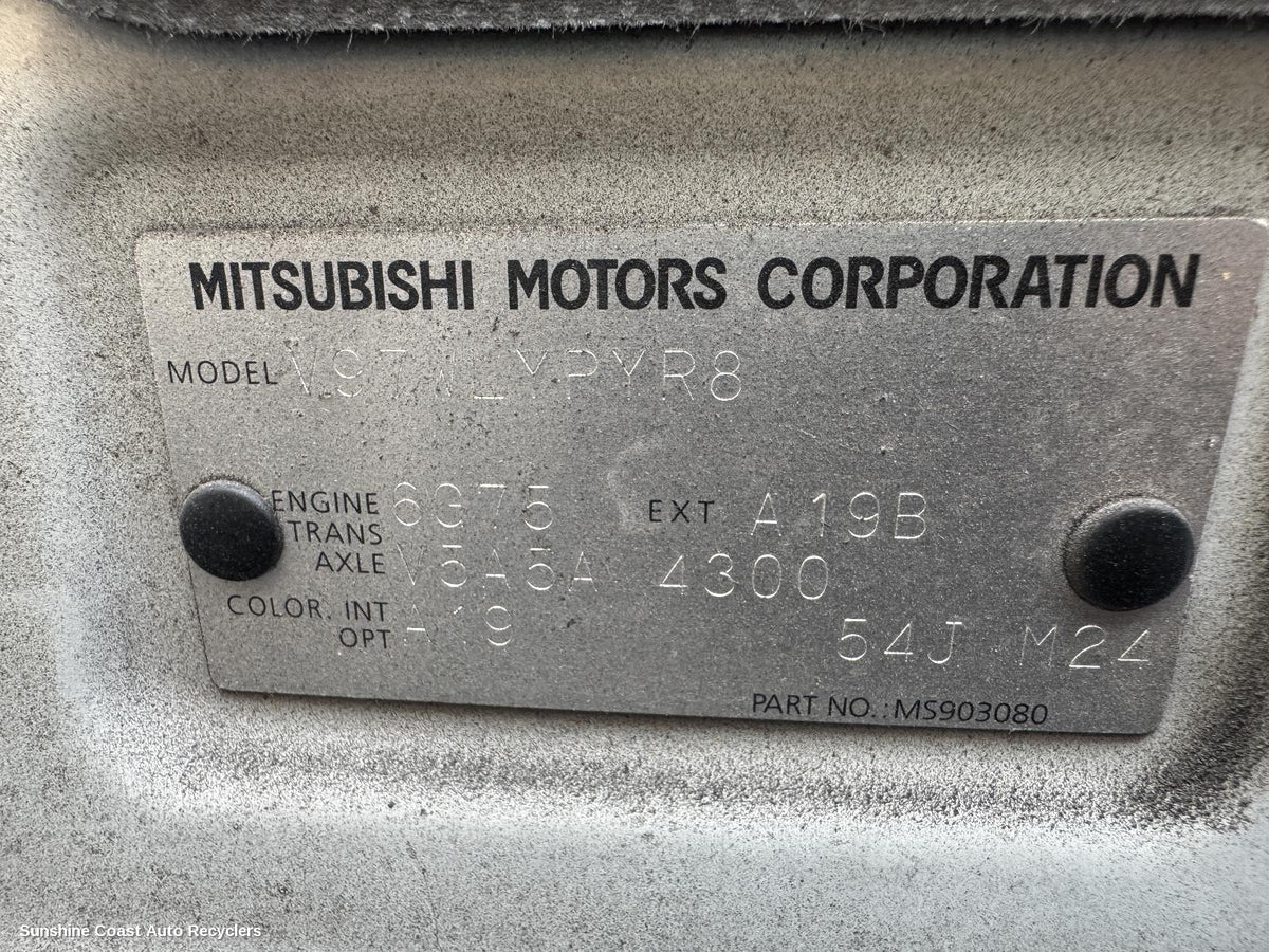 2006-2013 Mitsubishi Pajero Differential Centre