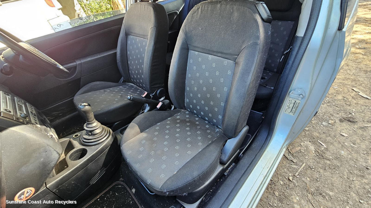 2004-2008 Ford Fiesta Front Seat