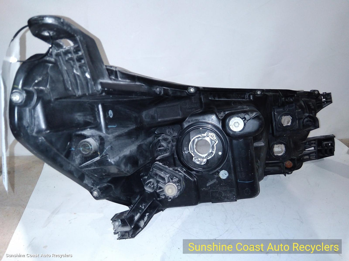 2015-2020 Toyota Hilux Left Headlamp