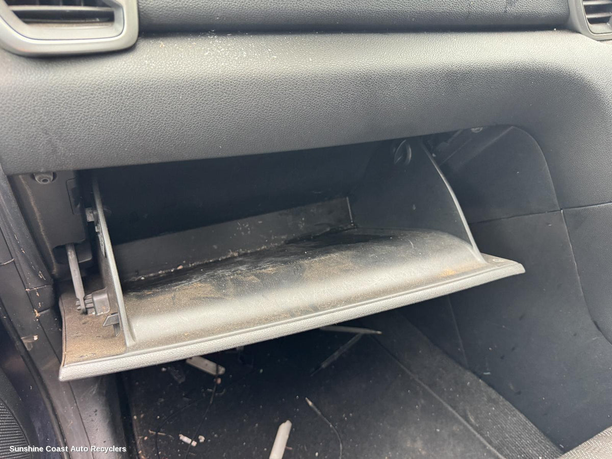 2015-2021 Kia Sportage Glove Box