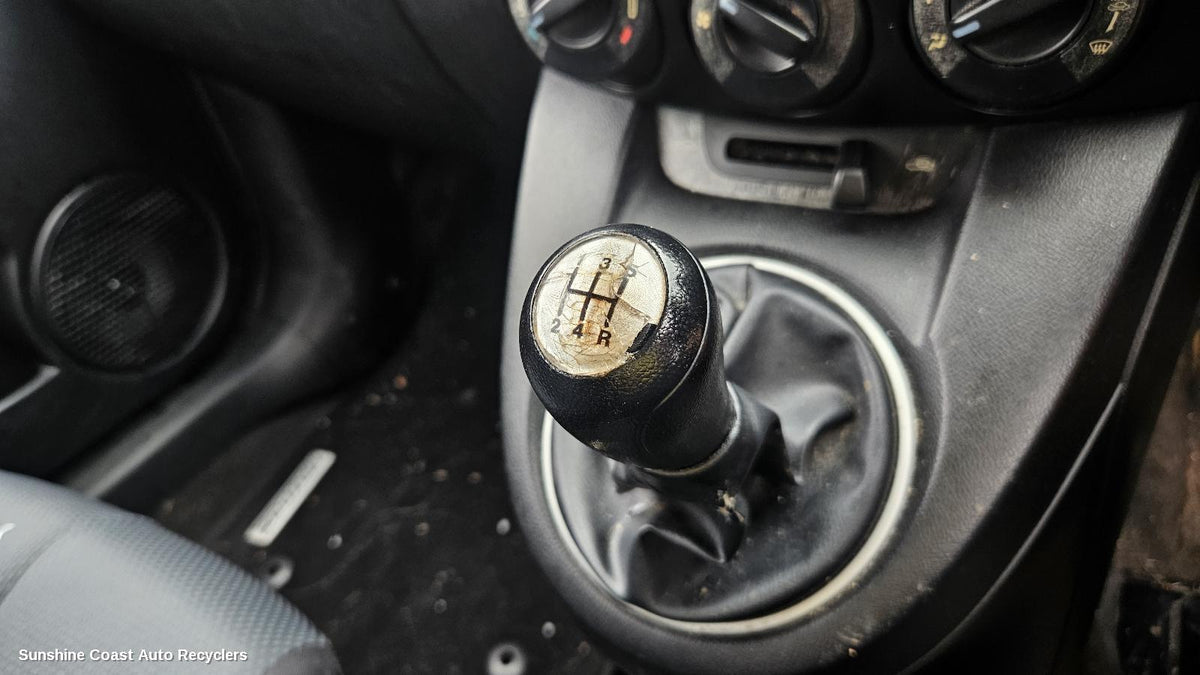 2007-2014 Mazda 2 Gear Stick Shifter