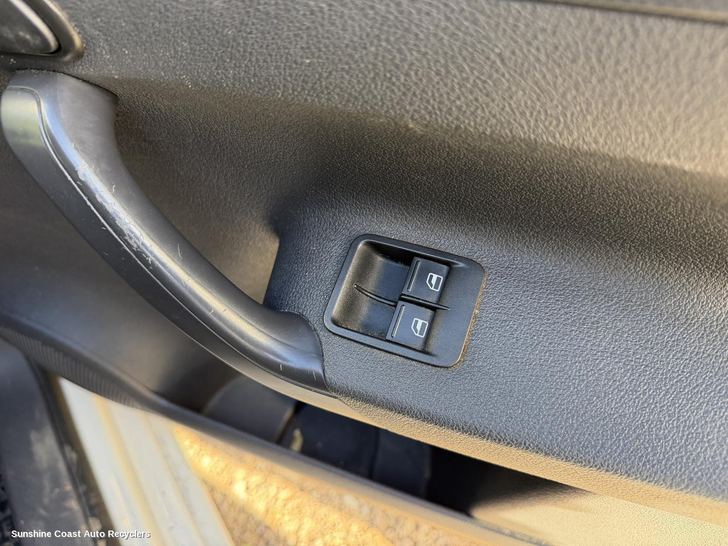 2010-2015 Volkswagen Caddy Pwr Dr Wind Switch