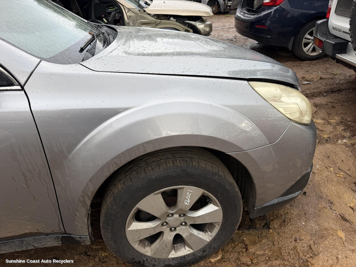 2009-2014 Subaru Outback Right Guard