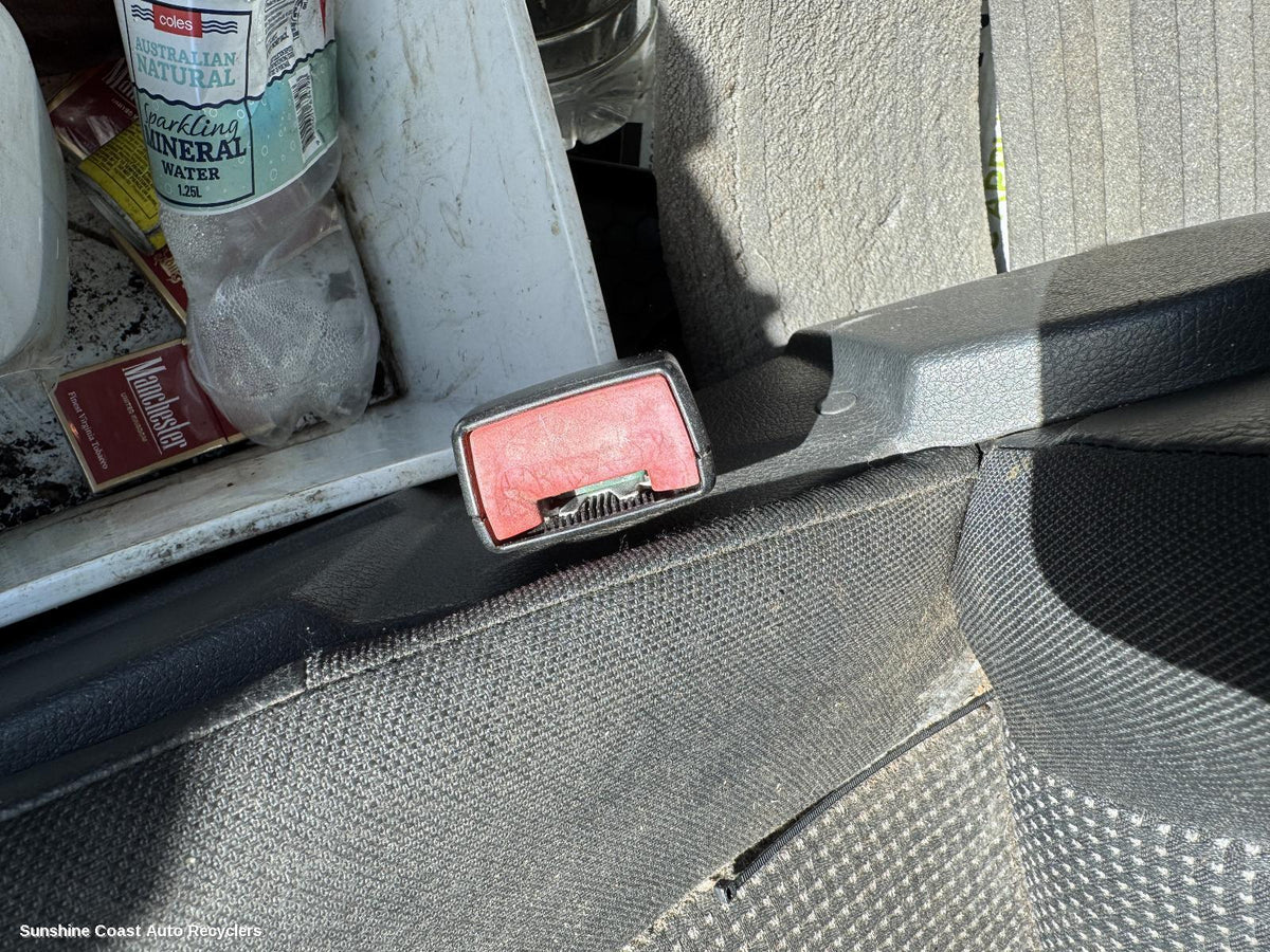 2011-2015 Mercedes Vito Seatbelt Stalk