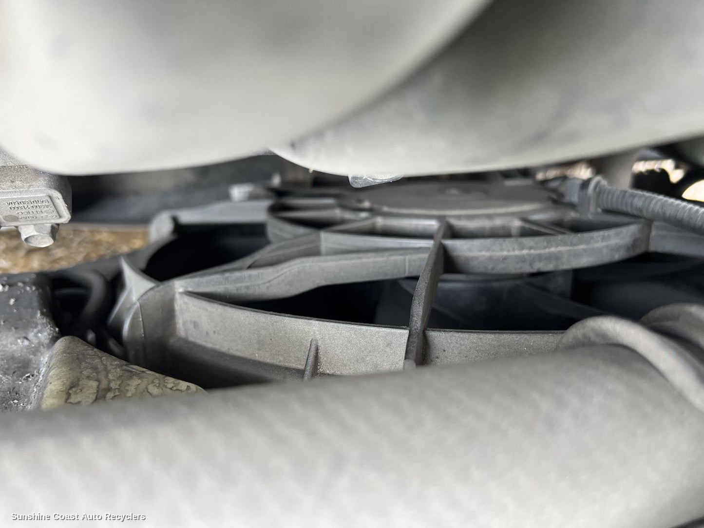 2011 Kia Cerato Fan