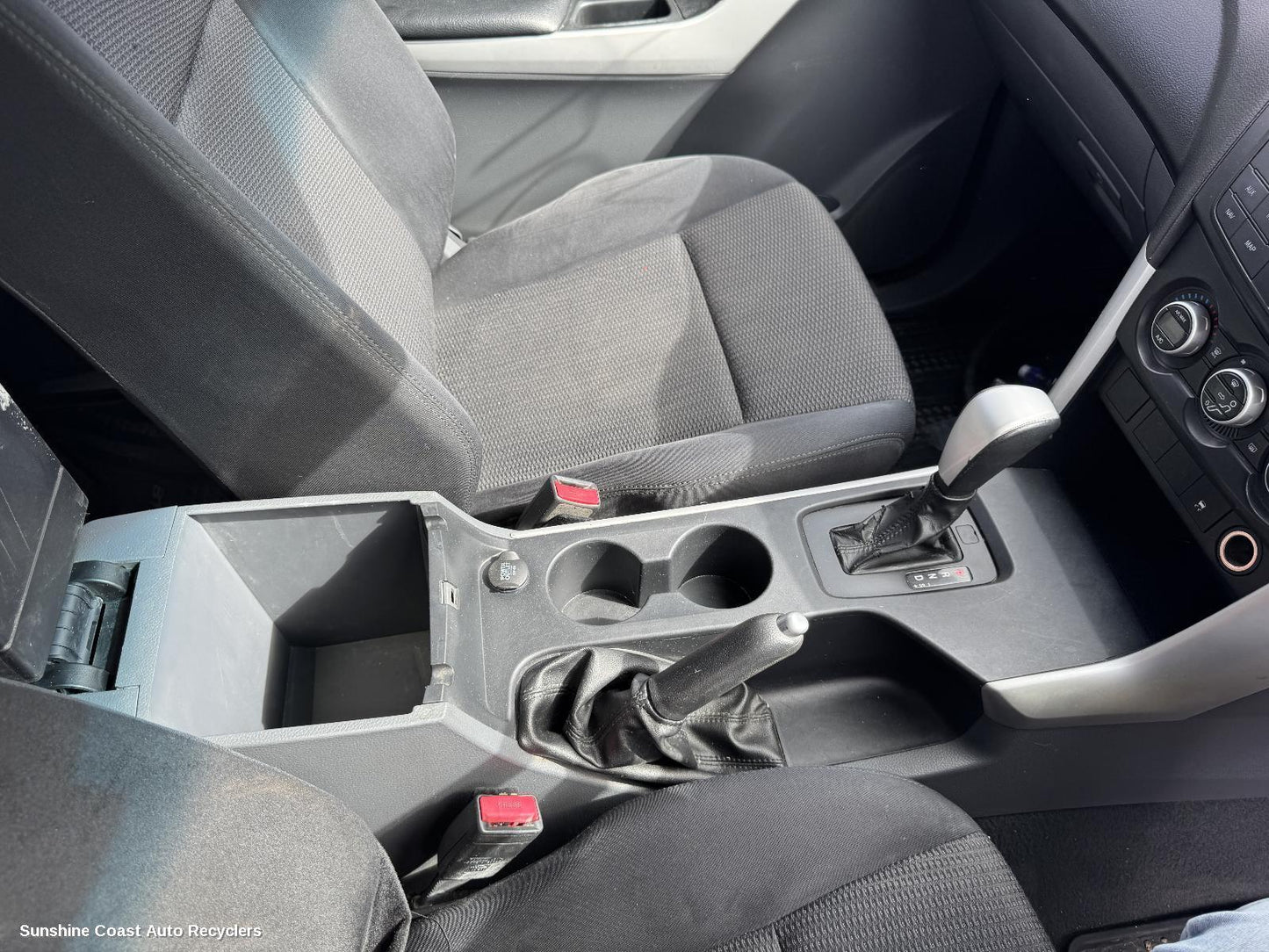 2012 Mazda Bt50 Console