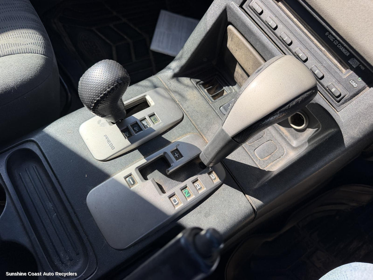 2000-2006 Mitsubishi Pajero Gear Stick Shifter