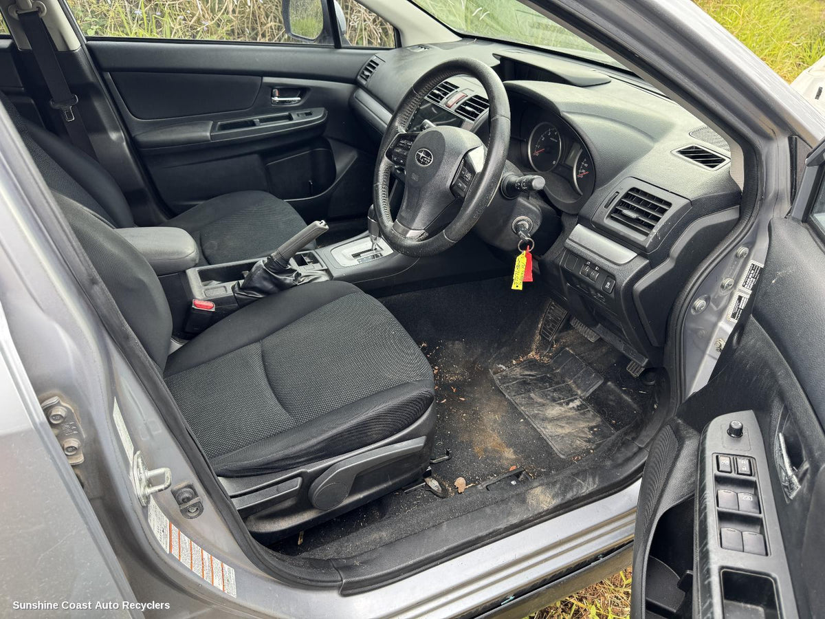 2011-2017 Subaru Xv Left Front Door