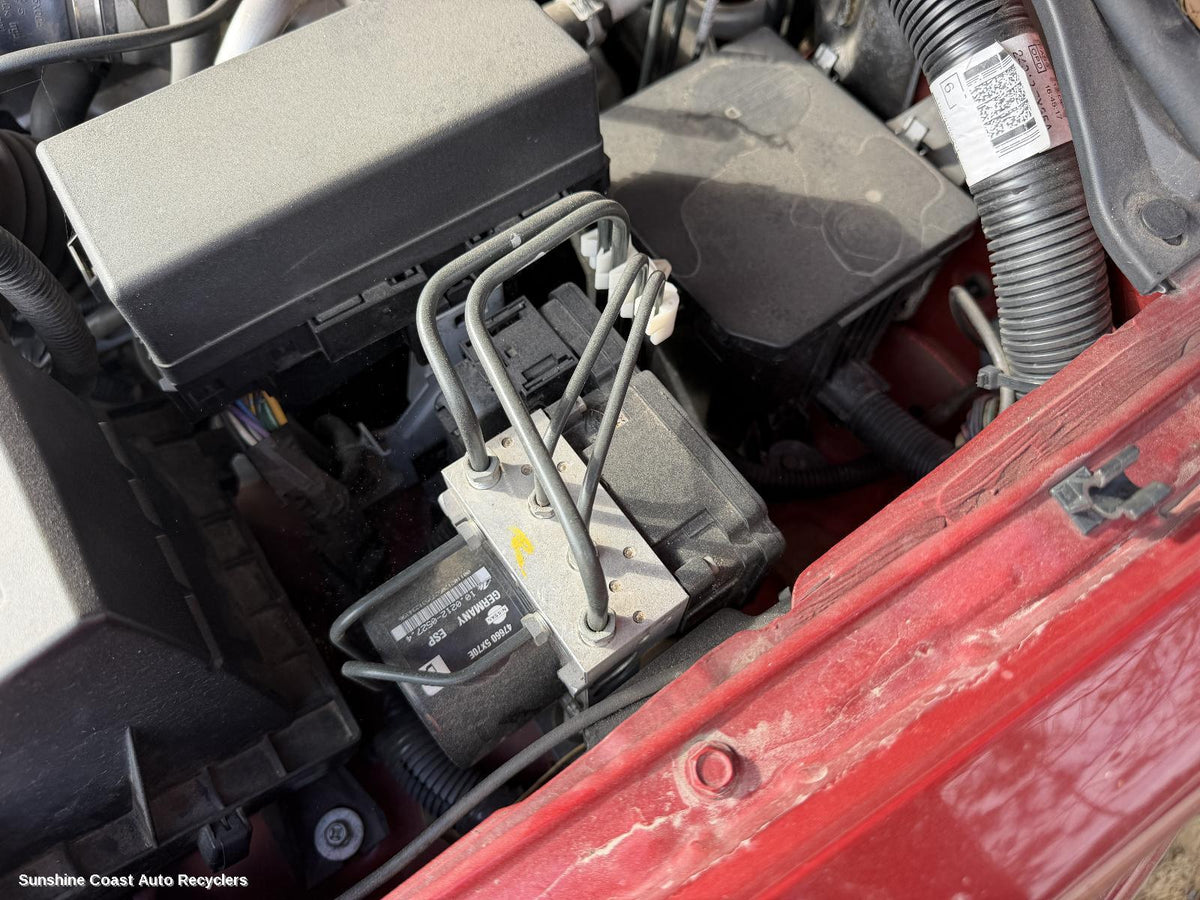 2005-2015 Nissan Navara Abs Pump Modulator