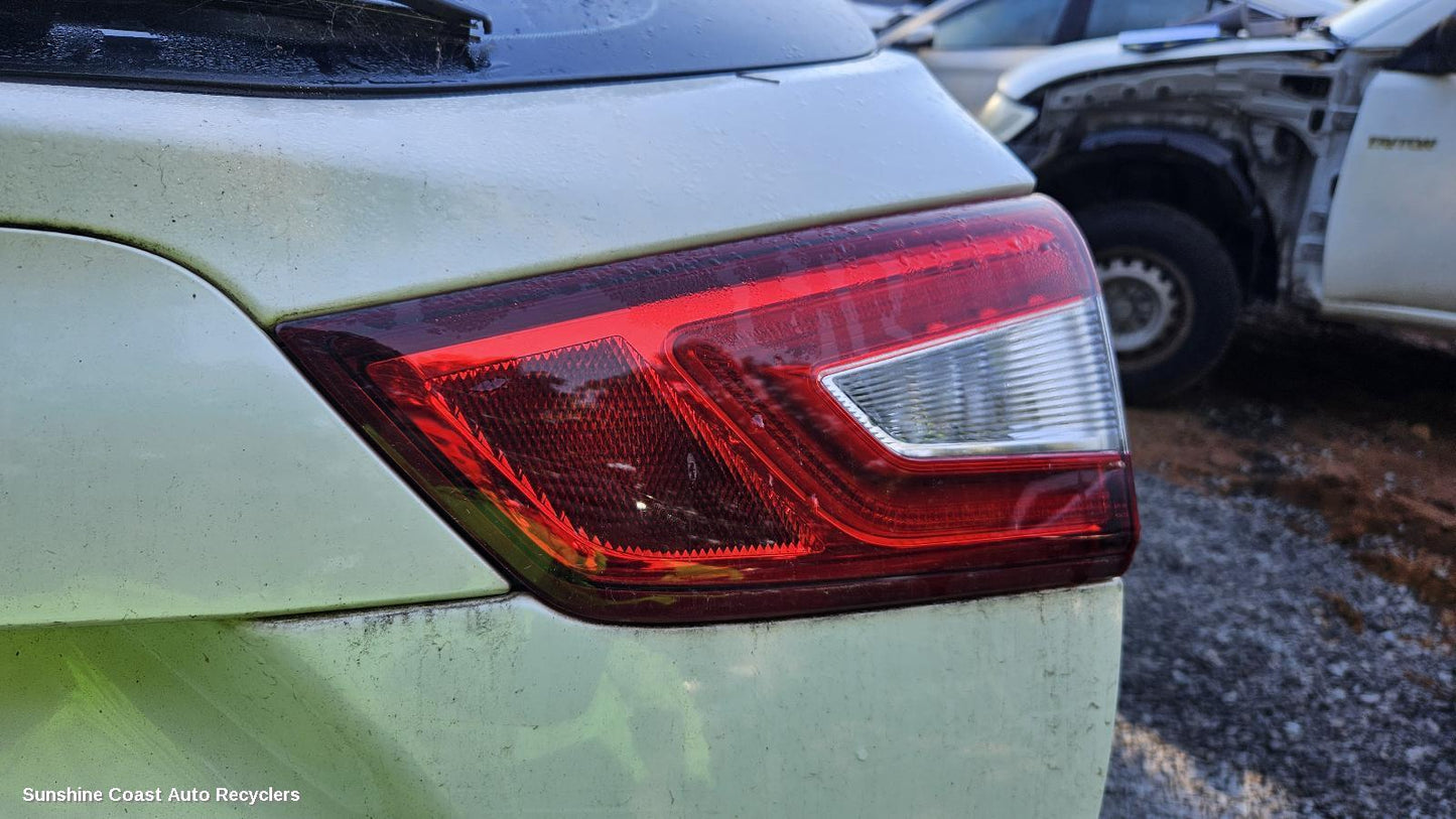 2013-2017 Nissan Qashqai Rear Garnish